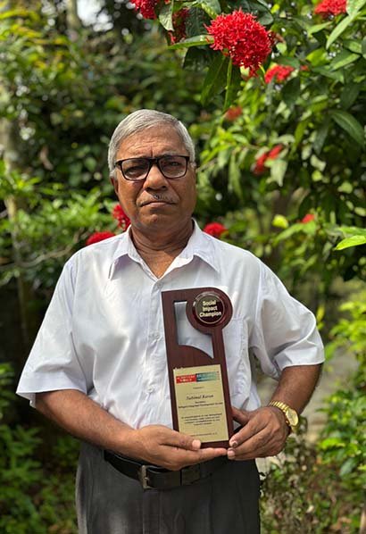 Subimal Karan with Trophy